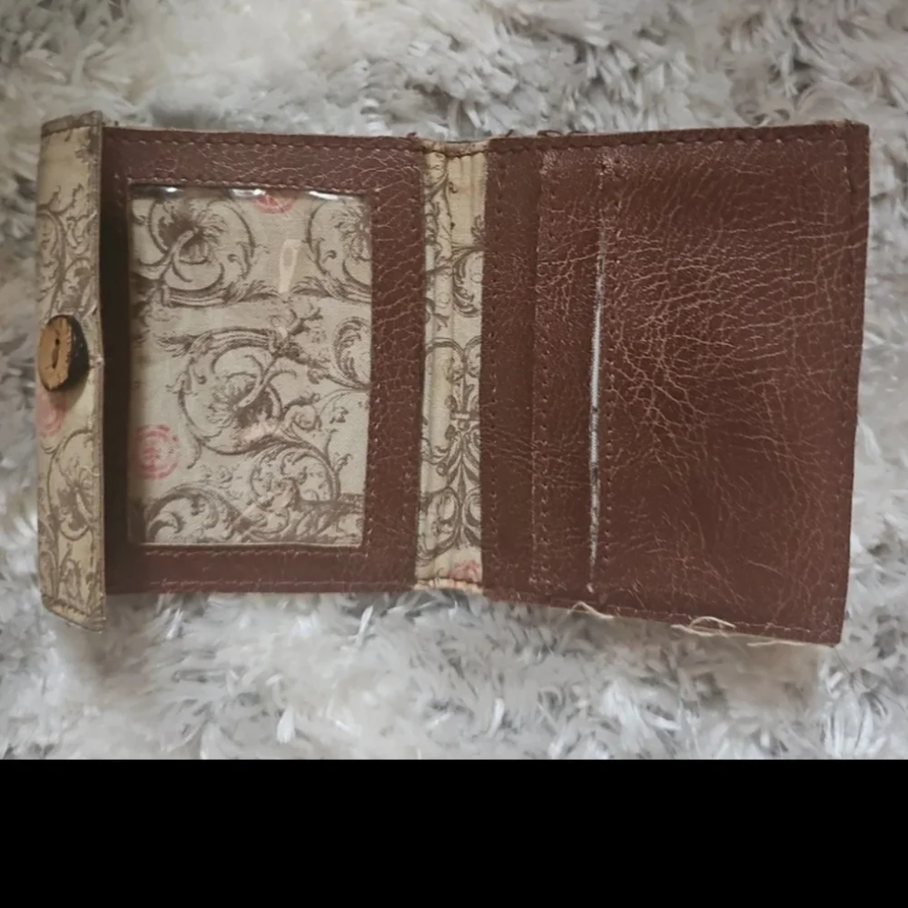 Element Wallet - Picture 2 of 4